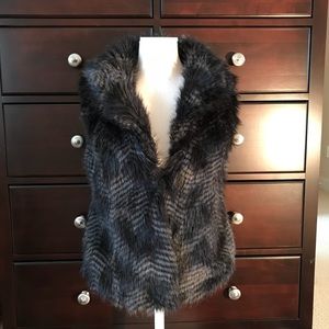 Super cute Jack by BB Dakota faux fur vest!